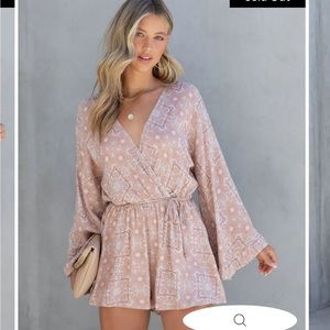 VICI - BOHEMIAN SUMMER PRINTED BELL SLEEVE ROMPER - TAUPE